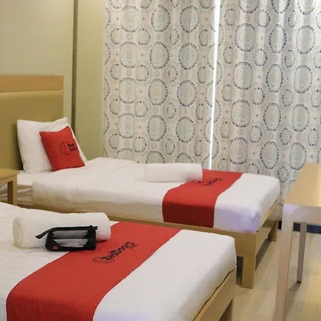 RedDoorz Plus @ AS Fortuna Cebu