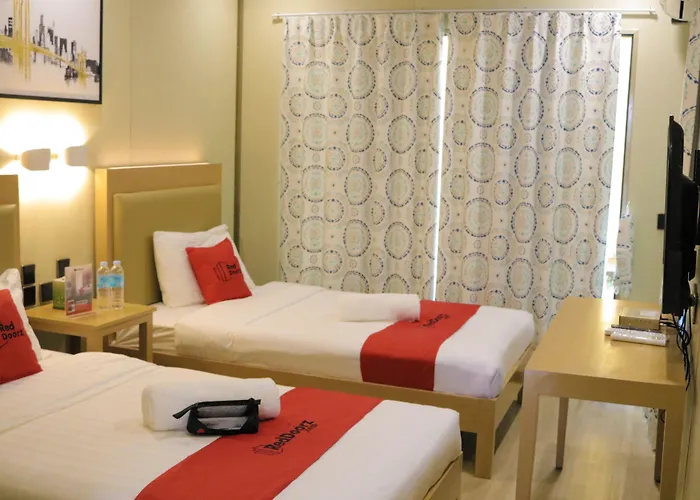 Hotel Reddoorz At Moriyama As Fortuna 3*