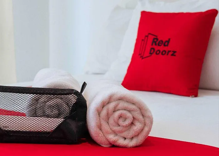 Hotel Reddoorz At Moriyama As Fortuna 3*